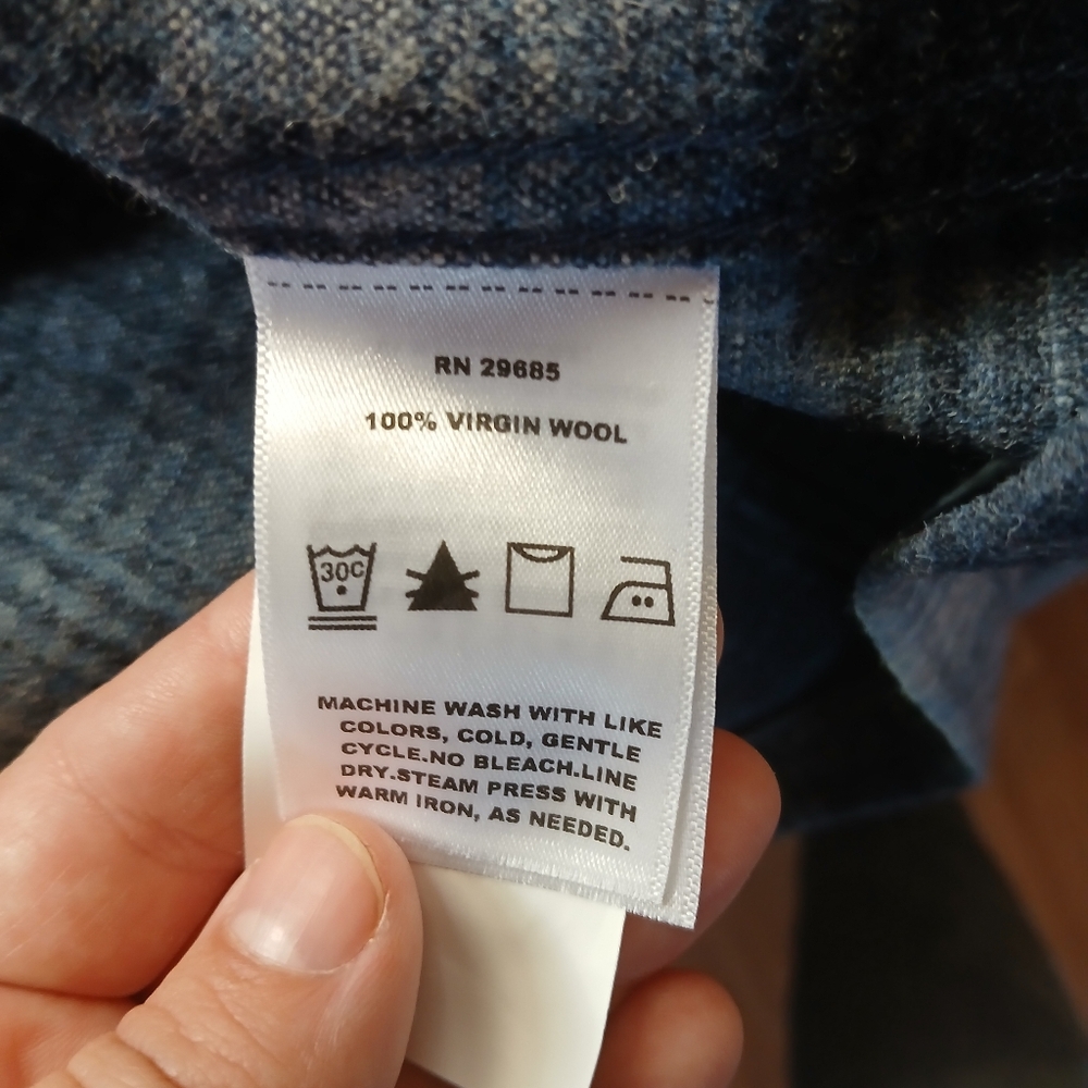 Women's Pendleton Flannel Shirt - Picture 3 of 6